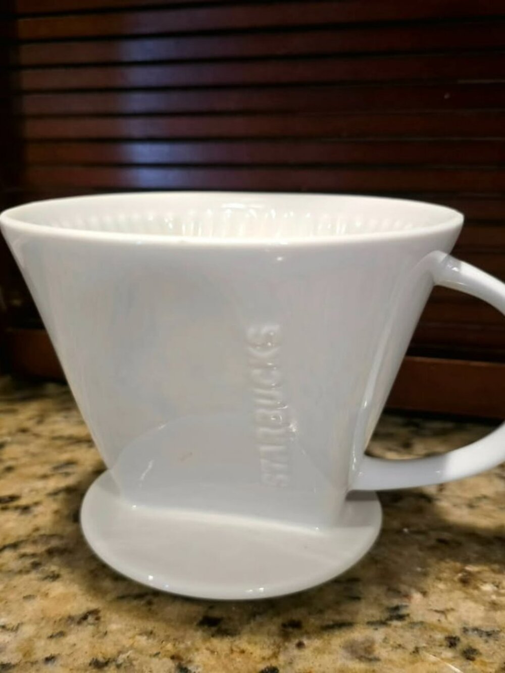 Starbucks Ceramic Coffee Filter #4 Pour Over Brewer Drip Coffeemaker White